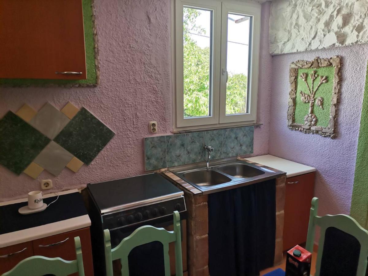 Apartman SIRENA Pican Bagian luar foto