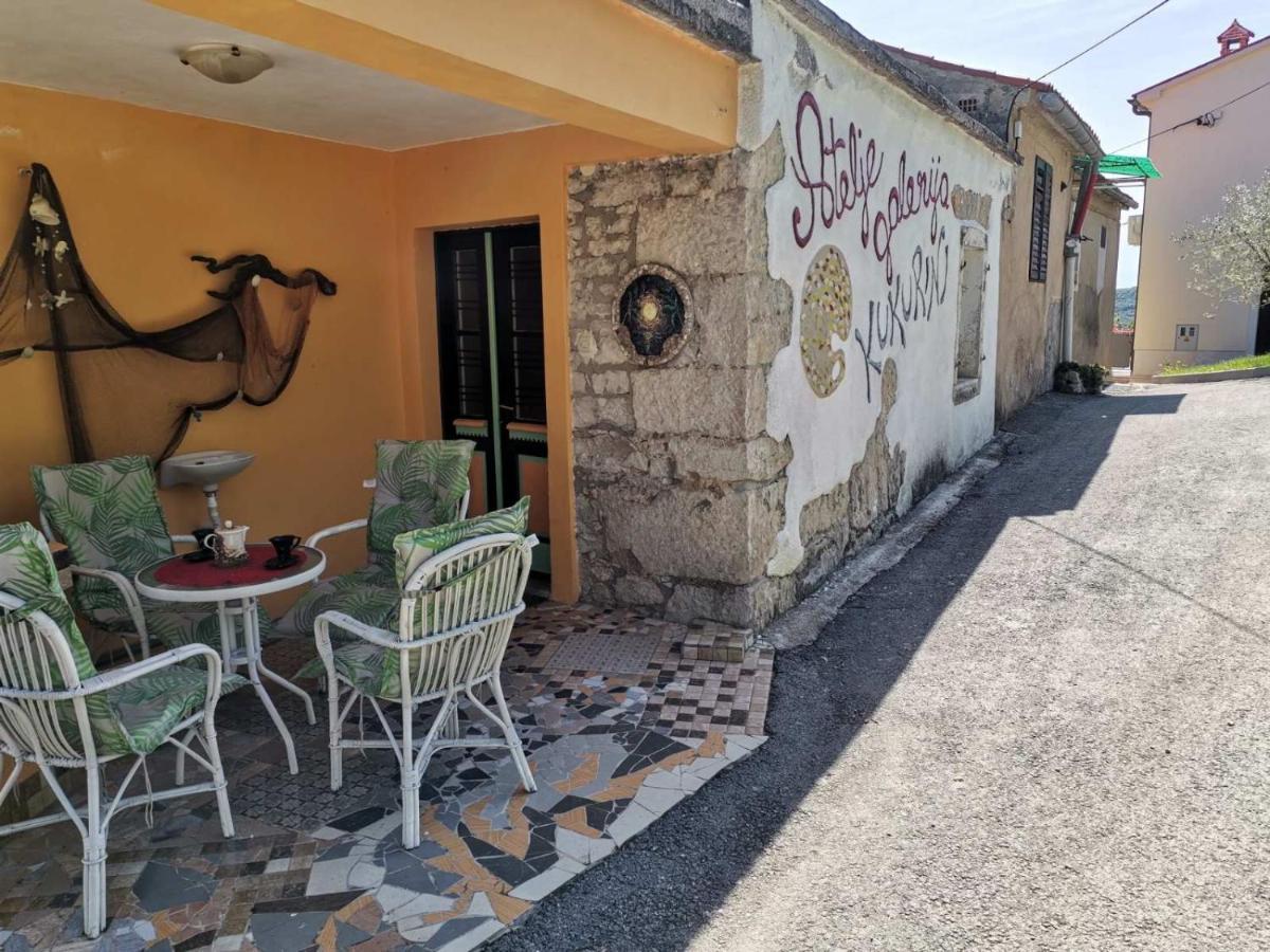 Apartman SIRENA Pican Bagian luar foto